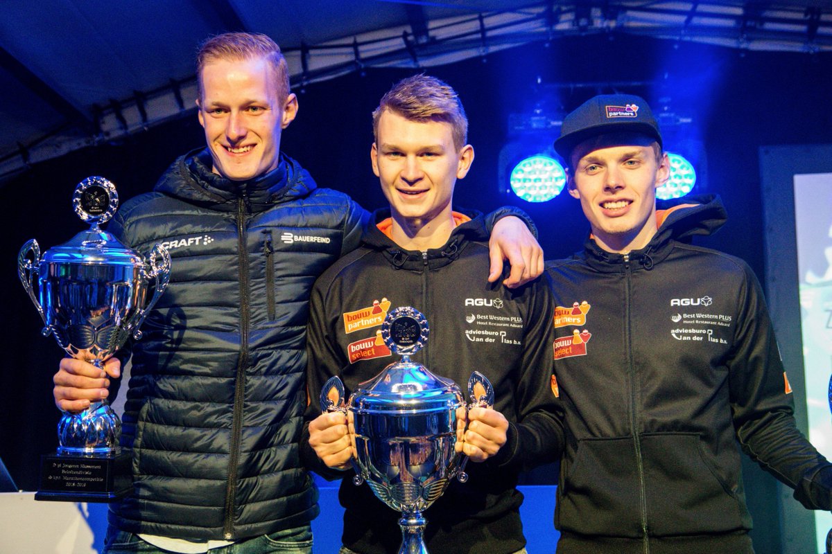 schaatsennl's tweet photo. 💬 Team Bouwpartners sloot het marathonseizoen af met een clean sweep bij de beloften. Casper de Gier soleerde naar de overwinning, met Remon Vos en Harm Visser achter hem. 'Dit was de perfecte wedstrijd'

>> https://t.co/0oUvQUMWXT #meermarathon https://t.co/guntDhVdtG