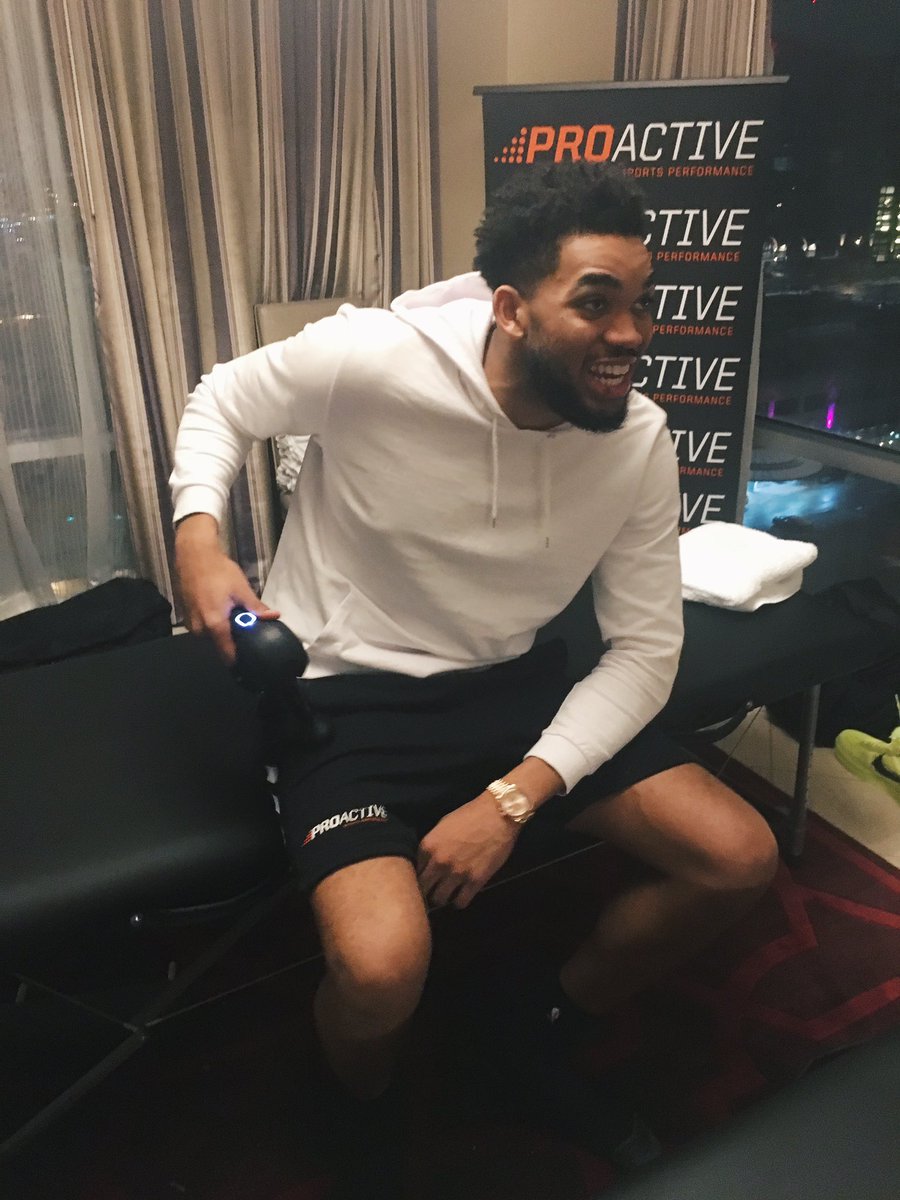 proactivesp's tweet photo. The #ProactiveSP family all coming together in Indy 🙌
Loved having @KarlTowns stop by our Combine suite during the @timberwolves’ trip to face the Pacers! #WhatAreYouCapableOf #PSPDRAFT19 https://t.co/qpOUrGFqQt