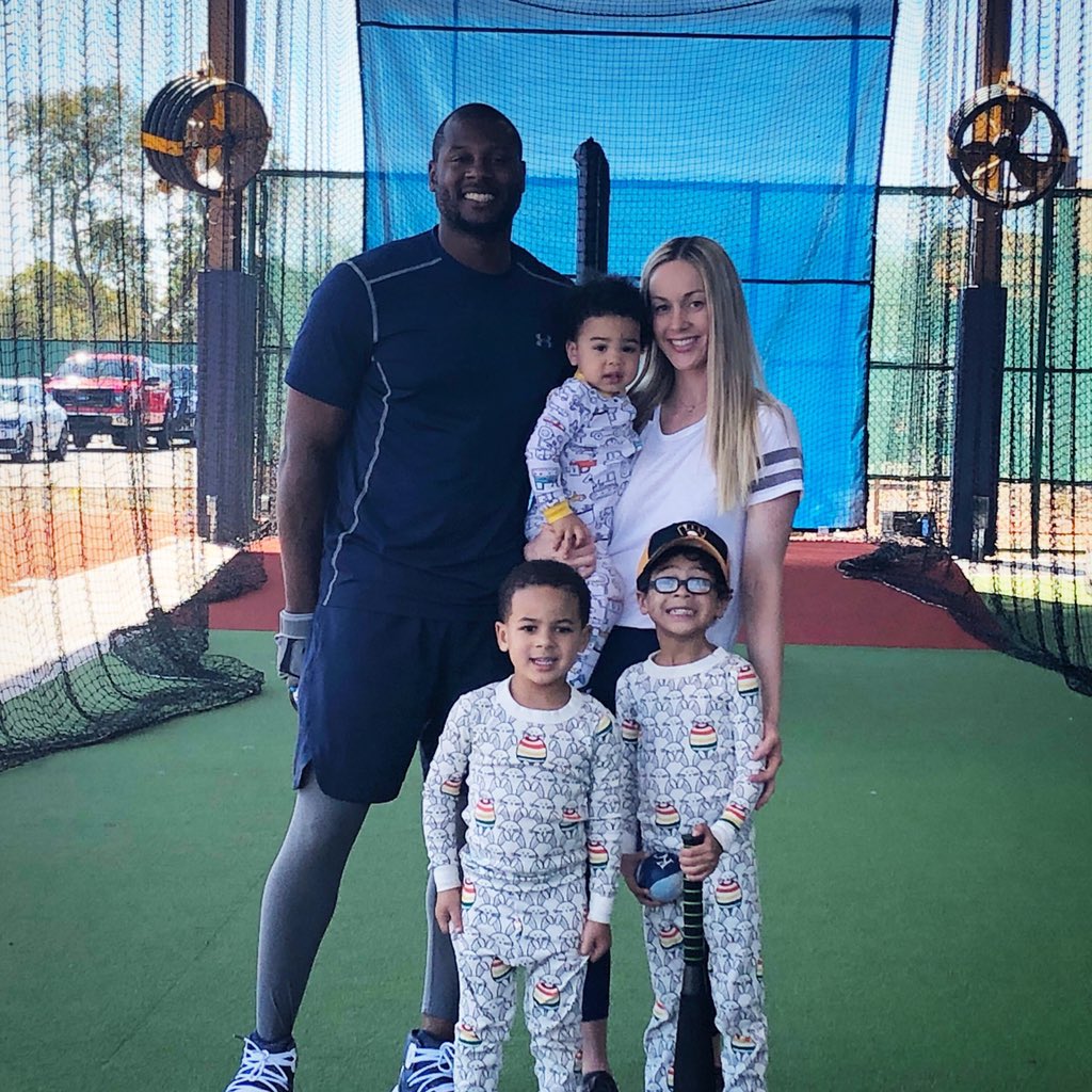 Brewers's tweet image. 10,000 Retweets and LoCain gets some matching PJs...