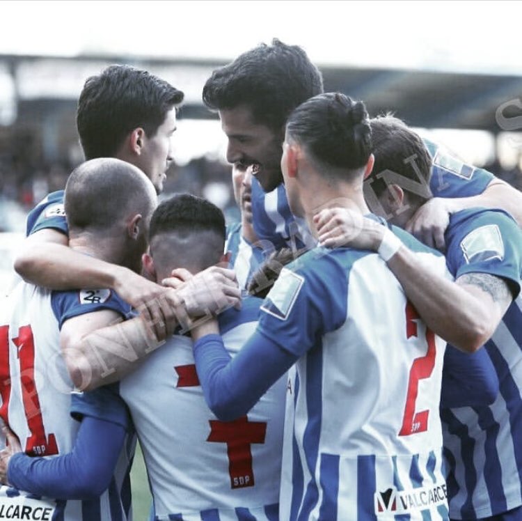 Kaxe_9's tweet photo. Vamoss equipo!!!! Muy contento por la victoria y orgulloso por el trabajo del equipo !!! Este es el camino, todos juntos vamos @SDP_1922 !!!! https://t.co/4GoHEnZUFh