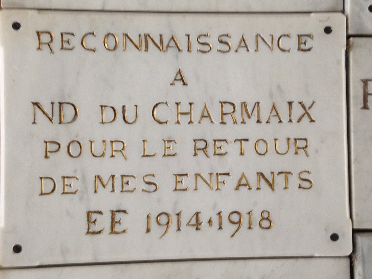 orthveillon's tweet photo. Discovery of snowy chapel with black virgin in French Alps, Valfrejus. Memorial to WWI - 1st time seeing plaque thankful for the return of children (soldiers) from WWI "Grateful to the Virgin of Charmaix for return of my children 1914-1918"  #WWICC https://t.co/OVFKltfw89