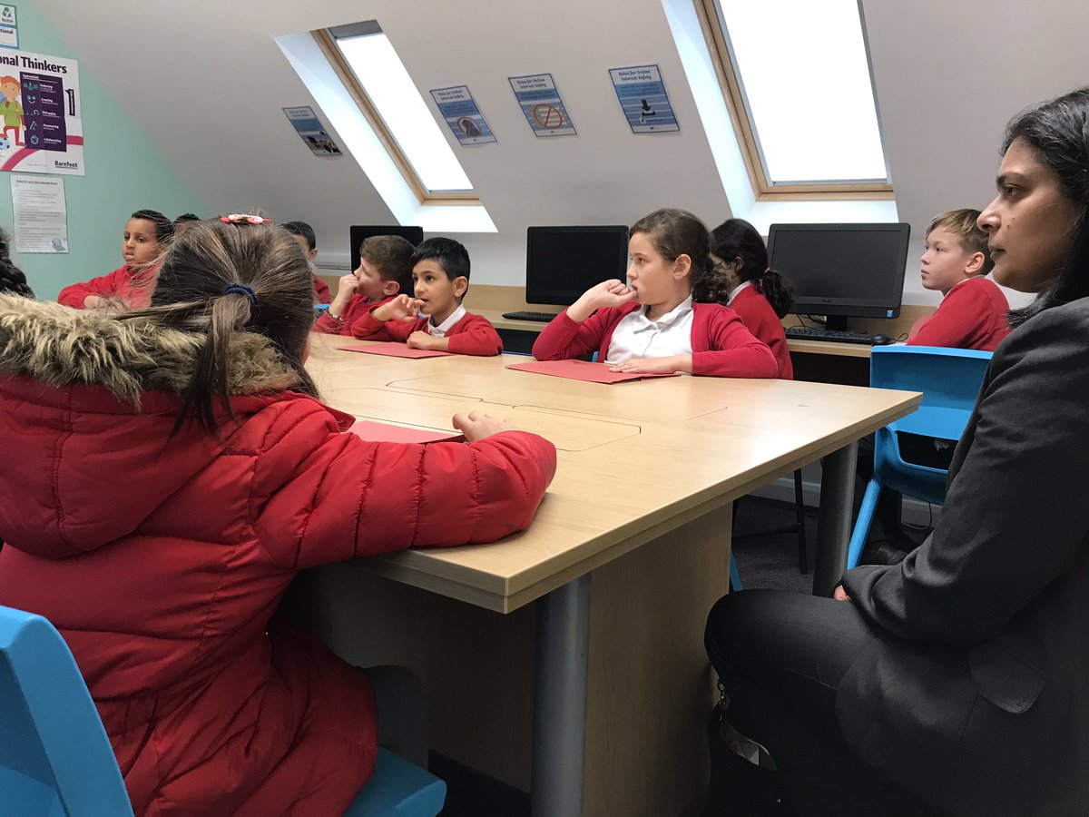 EActonPrimary's tweet photo. A great visit to @EActonPrimary by @RupaHuq who spoke on assembly about her role as an MP and answered some insightful questions from the children. She then met with the school council who asked about getting a #PelicanCrossing to replace the dangerous crossing outside EAPS. @TfL https://t.co/gZj5FVPAcF