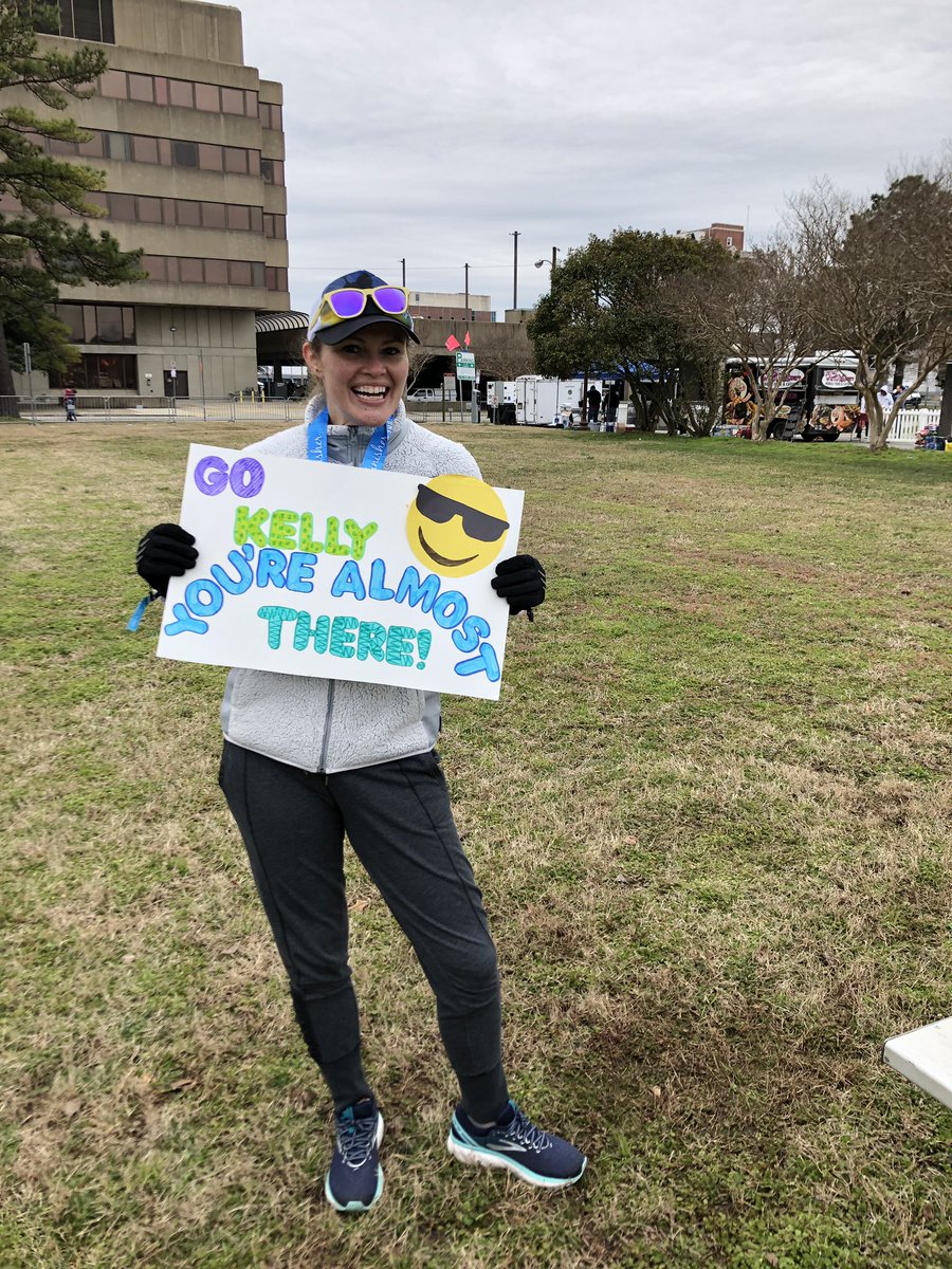 twinjamom's tweet photo. Inaugural One City Half Marathon was a blast! Congrats to all of the runners! @OneCityMarathon @Greenrunninggrl @VAeducatorRJW #trainjanda #liveloverun https://t.co/MysUNtkGAk