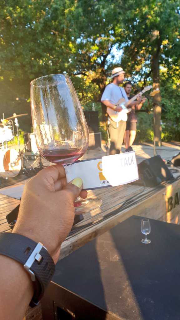 Throughmywinegl's tweet photo. Another spectacular #BBConcerts at @Backsberg in @visitpaarl, @Beatenberg_Band was so amazing
.. https://t.co/zqtqelOdaM