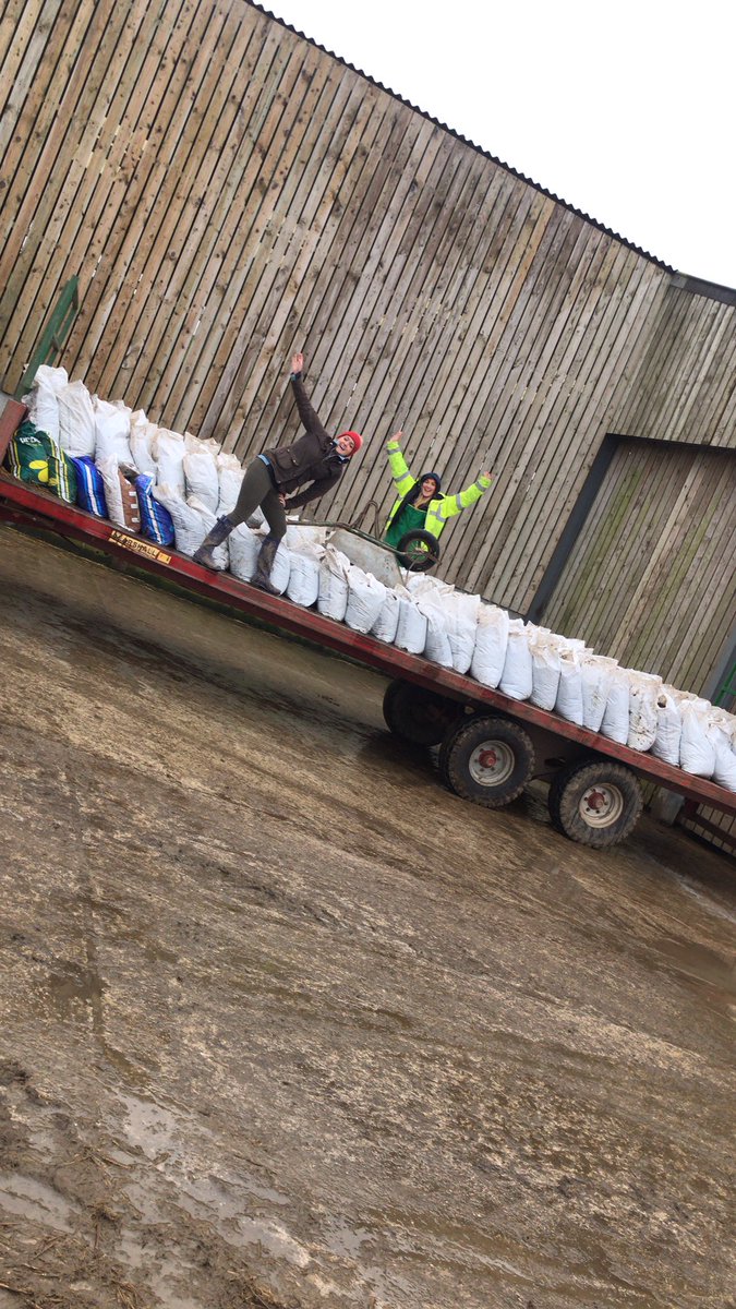 Our annual dung run took place this weekend with dung being delivered to our local villages. We managed to sell all of the dung that we bagged and received a huge amount of generous donations. All members worked extremely hard to get the job done! #yfcdoitbest #whatyfcreallydo