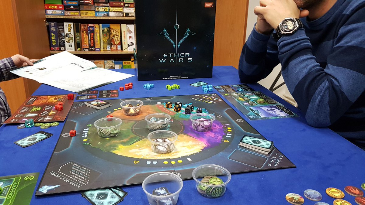 CirculoIsengard's tweet photo. Pasando la tarde del domingo estrenando #Etherwars de Javier Alaiz y Álvaro Arteaga editado por @burning_games https://t.co/RlQkUffHjb