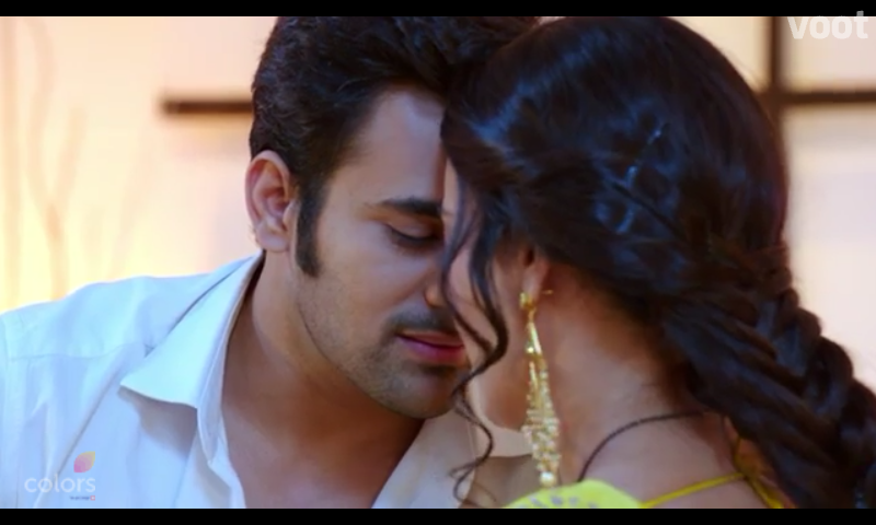 dvdetermined's tweet photo. #BeHir ❤❤❤❤
this couple will be cherished for life 😍
What have you both done to me man. 
Can never get over you both 
#Naagin3 
#PearlVPuri #SurbhiJyoti 
#PearBhi https://t.co/gQ820mvyFn