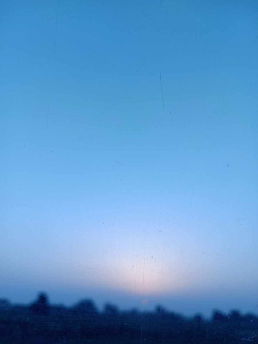 SukkurDivision's tweet photo. Beautiful sunset at Sukkur https://t.co/EGstTOFSqT