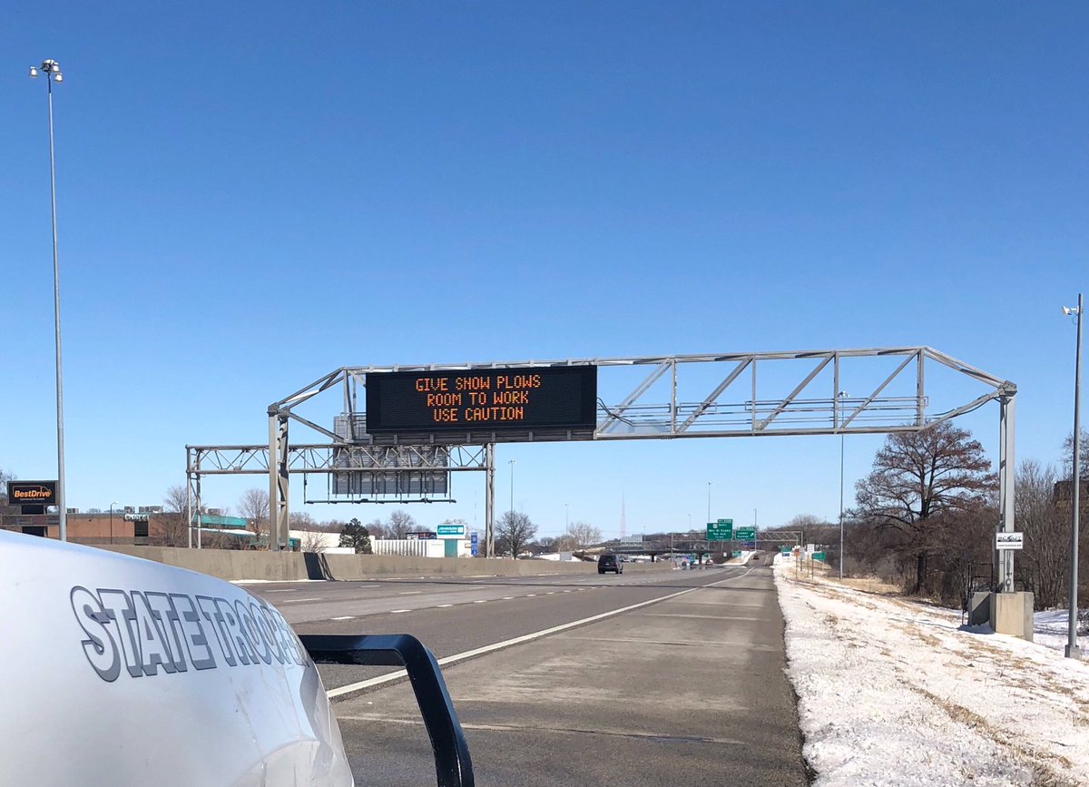 KHPTrooperGary's tweet photo. Huge shout out to our partners over @KansasCityKDOT!

These road conditions are much better than just a few hours ago!  Thanks to all the plow truck drivers for their hard work! #DontCrowdThePlow

#IsWinterOverYet
#ImSoOverWinter
#BringOnSpring https://t.co/WuTJNW01gd