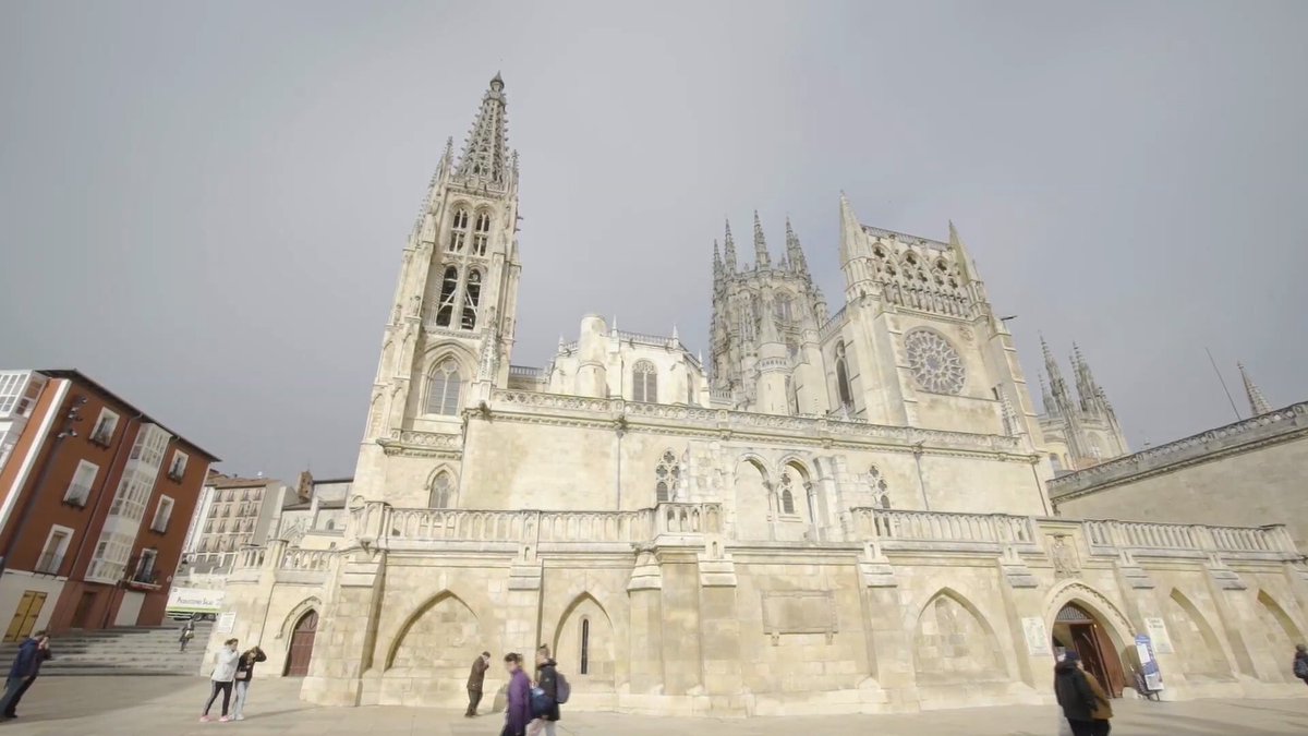 MigueldeLucasTV's tweet photo. Hasta aquí, el programa de esta semana @unpaismagicoTVE desde #Burgos. Muchas gracias por acompañarme y seguirme a través de las redes. Os espero en el siguiente programa desde otra ciudad mágica, ¿adivináis cuál?
 
#MigueldeLucasRTVE @la2_tve #UnPaísMágico https://t.co/JmbPEdBARE