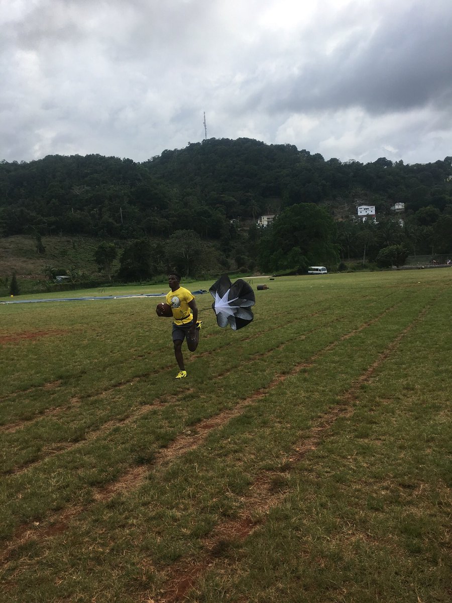 Classof876's tweet image. #FootballScholarships are not “given”, they are EARNED! #TheTouchdownProject #AmericanFootballJamaica