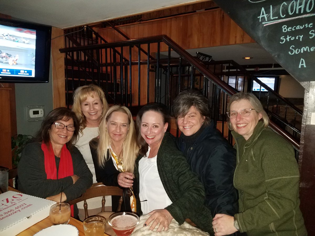JennOrrBuchanan's tweet photo. The cold and dreary weather cannot keep these racing girls down...especially when it's karaoke night @MezzoItalian in #Midway!!! @KaraMcDermott9 @Pi_inLexKy #FunFillies #GirlsNight #Love https://t.co/8A0JKgs7yo