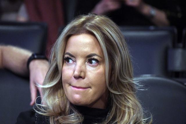 Jeanie Buss would like to see 'more responsibility' all around when it comes to reporting on trade rumors. #SSAC19 
lakersnation.com/lakers-owner-j…