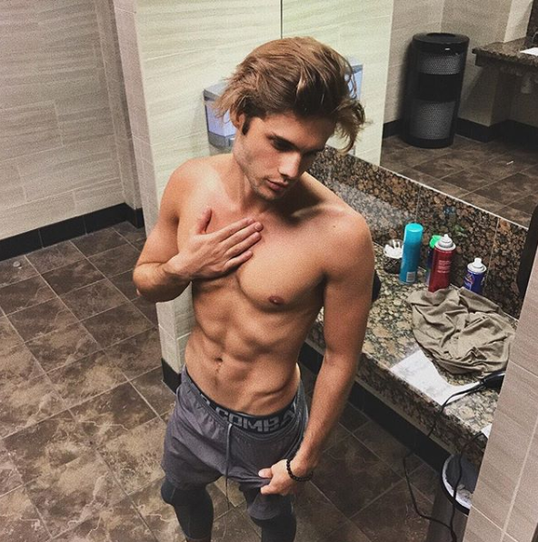 So I'll hit the lights and you lock the doors
We ain't leaving this room 'til we both feel more
Don't walk away, don't roll your eyes
They say love is pain, well darling, let's hurt tonight