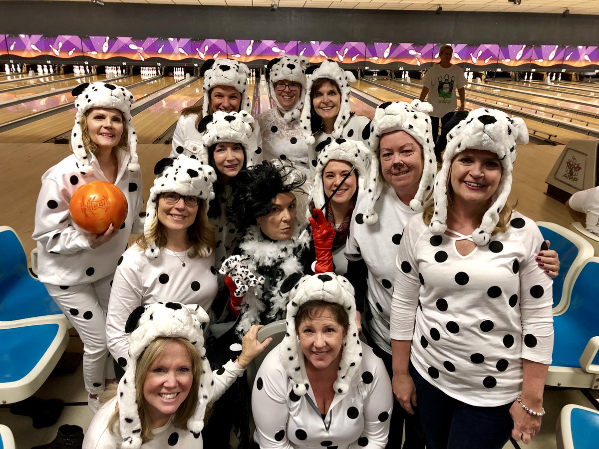 BBBSLV's tweet photo. And that's a wrap for #BowlForKidsSake 2019! THANK YOU to everyone who joined us today to #DefendthePotential of local children. 
Special thanks to our sponsors for making this event possible. 
And a BIG thank you to all of our event volunteers.  ❤️🎳 https://t.co/AVLlXL4veB