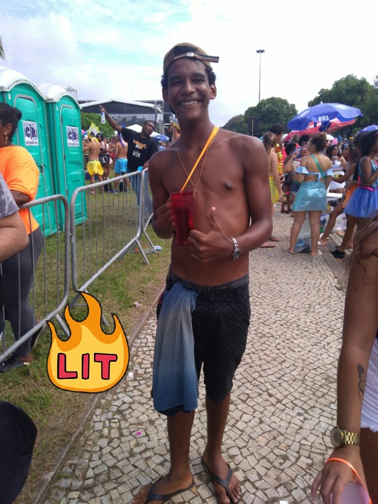 jonatas_jr5's tweet photo. Eu disse que em casa não ficaria!
#blocou https://t.co/gjex8wsNPg
