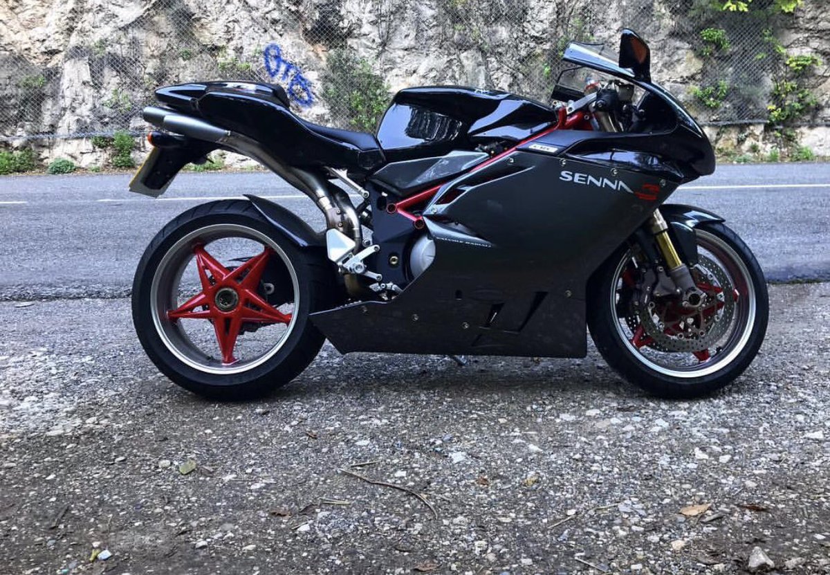 MotorbikeFactor's tweet image. DUCATI 750 F1 #rare DUCATI 888 #stunning MV AGUSTA F4 SENNA 750 #ABSOLUTELY RARE.HONDA BLACK BOMBER ALL NOW FOR SALE AT THE MOTORBIKEFACTORY #ILKLEY