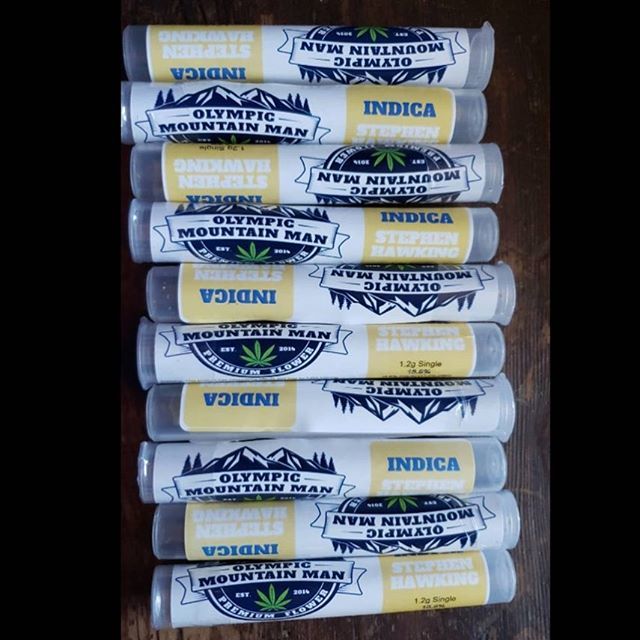 One of our friend’s husband’s drove all the way  from Chehalis to @sheltoncannabisco to get her CBD favorite, our Stephen Hawking strain. Best. Husband. Ever. 👊🏼🙌🏼✨ •
•
•
•
•
#cbd #stephenhawking #besthusbandever #OMMF #ommfarm #olympicmountainma… ift.tt/2IQ160S