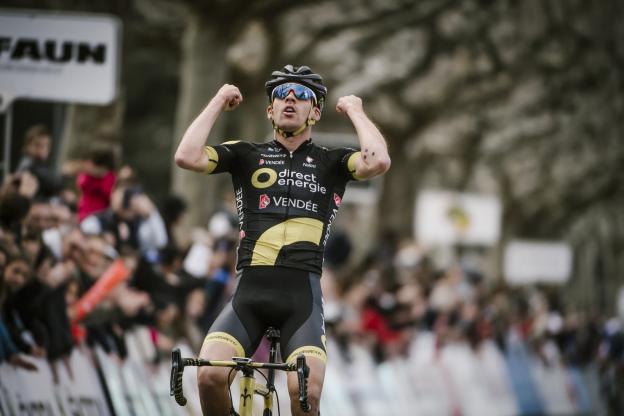 lesreporters60's tweet photo. #cyclisme #BDA19 #TDF19 #calmejane La bataille fait rage pour les 2 dernières invitations pour @LeTour et les @boucles_classic nous ont donné un aperçu sur la forme actuelle des 3 concurrents ! @L_Calmejane et @A_Vuillermoz vainqueurs, c'est ici ! 👇🏻📝🚴♂️
▶️https://t.co/Qt0amqUSSP https://t.co/BJsYBEFYA8