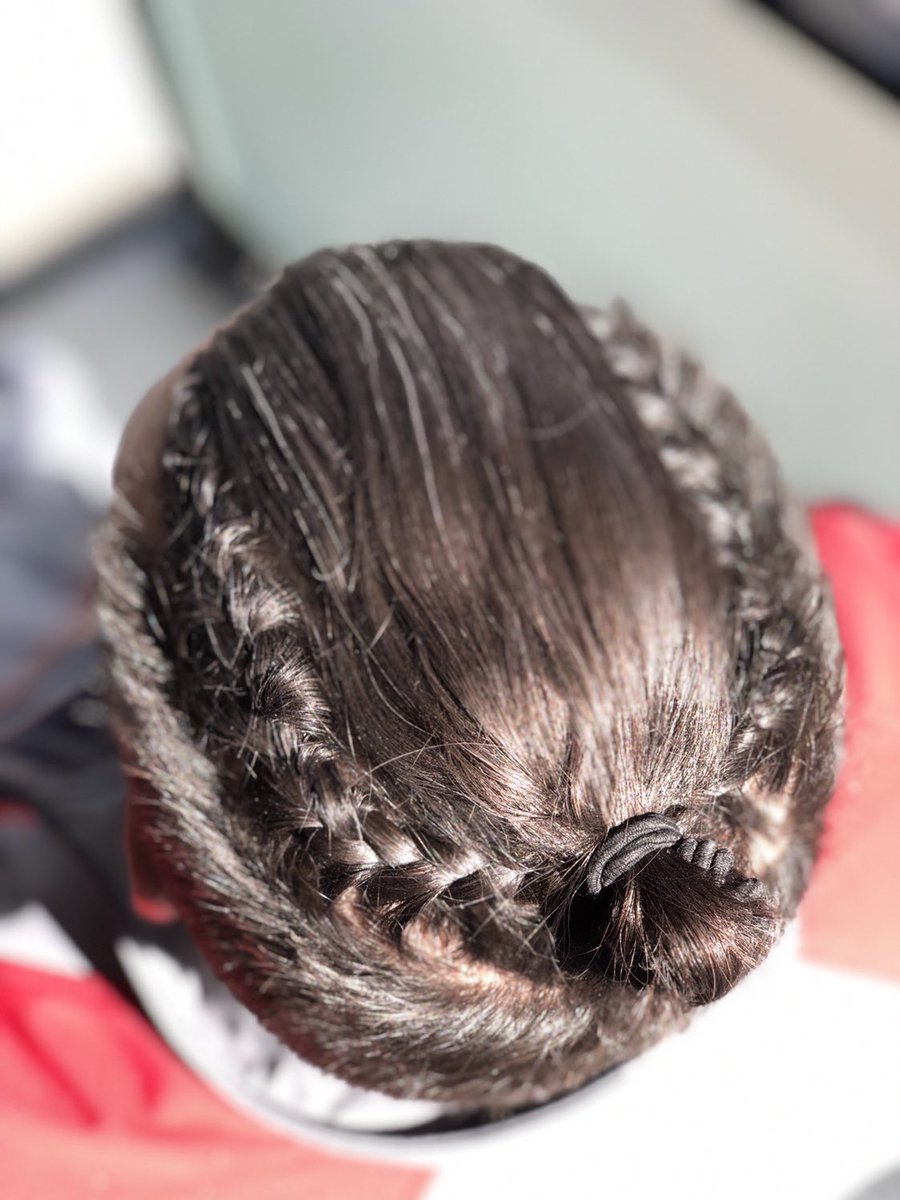 LZuni's tweet photo. keeping the #manbraid going. This time, parallel braids. Thoughts? https://t.co/japgrlCwNi