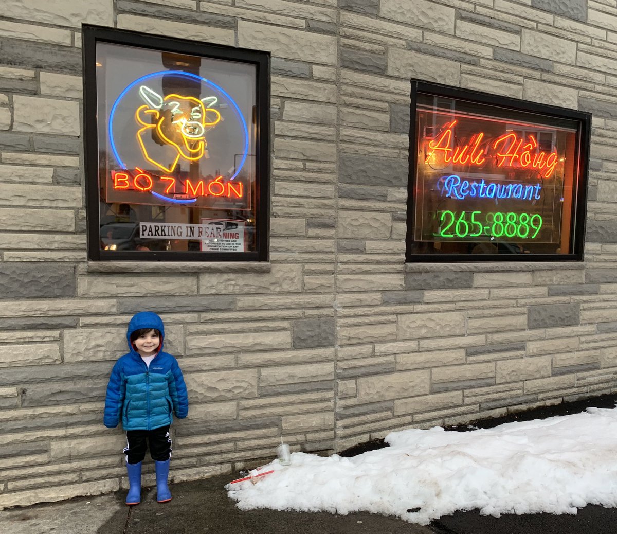 jgmahoney's tweet photo. Never mind milk & bread pre snow storm, we get Vietnamese food https://t.co/wig5Ie0q1A