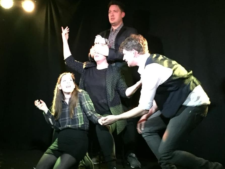 Last Night: The queen, Lady Di, Lizzo &amp; a Fashion Tambourine Thanks <a href="/hooplaimpro/">Hoopla Impro</a> <a href="/msmonicagaga/">Monica Gaga</a> &amp; Joe
➕ @staccatosimprov &amp; @improvcommittee for an an 1st 1/2. Most of all thanks to our dreamer James. 
#dreaming #dreamweaverqrt
#londonimprov
#musicalimprov #londoncomedy #improv