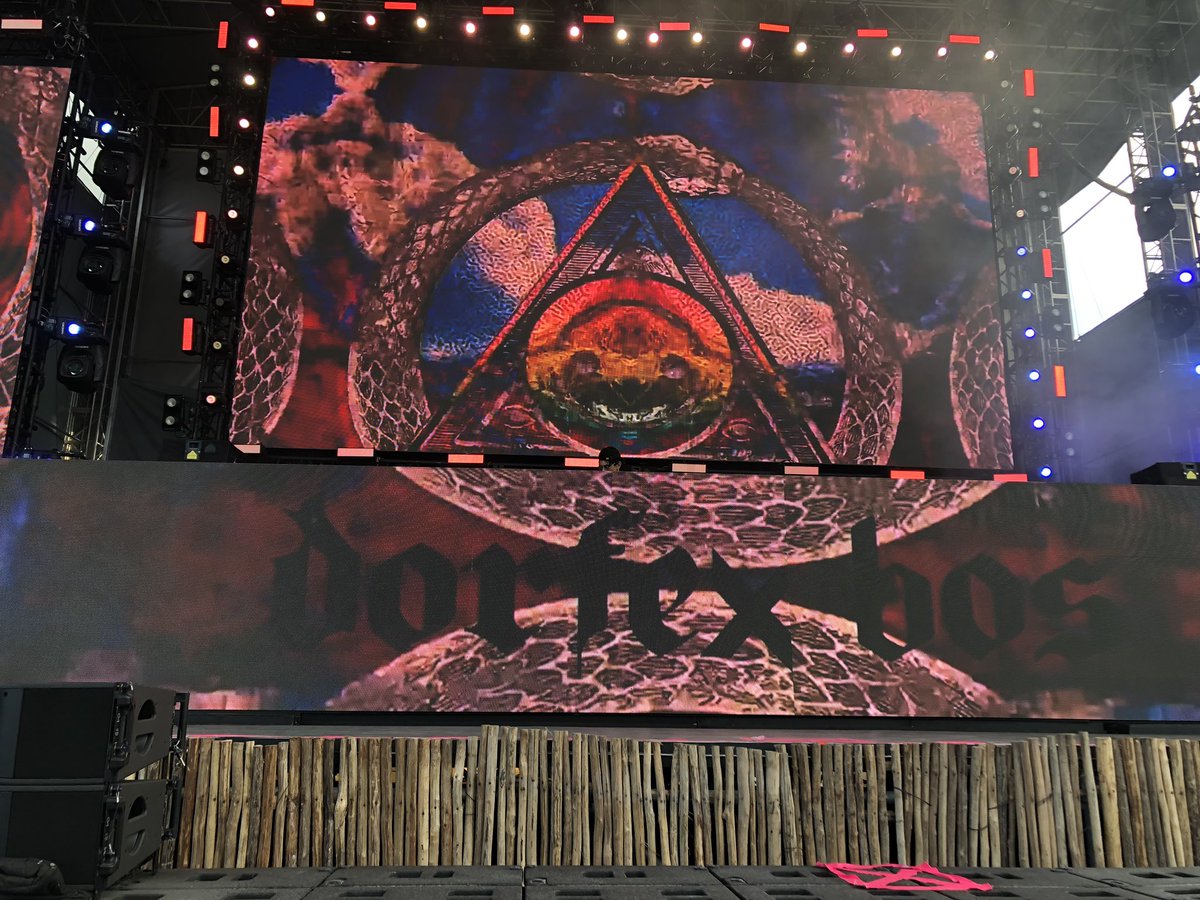 Leah_Waldon's tweet image. Do I have to go home? #DejaVoom