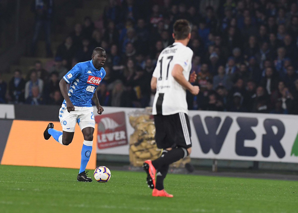 Sconfitta difficile da commentare ma che ci farà crescere tantissimo. Siamo una squadra di grande qualità: non dobbiamo mollare.

🇮🇹 #NapoliJuve 1-2 #SerieA  
🇸🇳  #KK26 #famiglia
💙 #ForzaNapoliSempre
💪🏿 #DifendoLaCittà