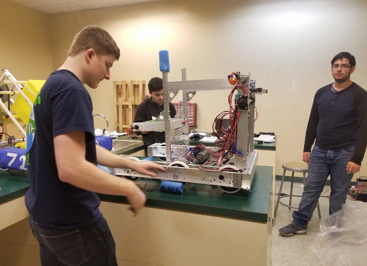 HSES_Robotics's tweet photo. The last picture of our robot before it went into its bag. Thank you to all the Envirobots who worked on the robot. See you all at the competition!
#Robotics #Envirobots #Engineering #Programming #Maker #Create #STEM #FRC #Destinationdeepspace #FIRST #NYCFIRST #NYC #Boeing https://t.co/IahZXxojN2