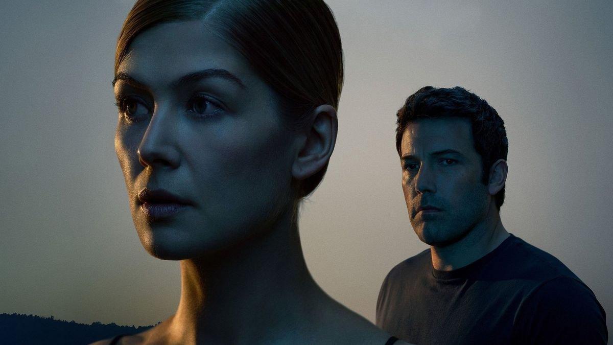 Gone Girl. Damn... what an incredible movie, completily shaken up right now .. I'm sort of scared to go in a relationship now -,-'' What a performance from Rosamund Pike who plays Ben Affleck his wife in the movie. I hope she won some awards for this performance, stunning. 