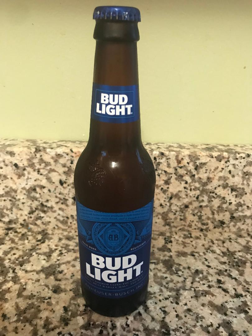 Help4UBids's tweet image. Calling all fishermen/women out there I thought I would share an awesome fish breading/batter mix with you all. "Shore Lunch" just open up one box of mix and place it in a bowl and we use 3/4 of a bottle of beer of your choice and fry! You won't be disappointed! Enjoy! #fishfry