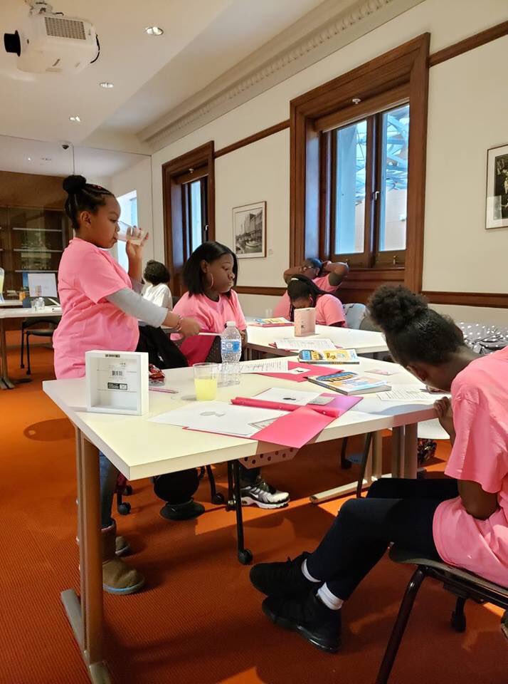 candyhayes's tweet photo. 2nd. session of Powerful Pearls at the beautiful Slover Library in Norfolk.
Educate, Encourage and Equip our young ladies for tomorrow.
#DanielsBlessing
#PowerfulPearls
#missing3pearlstoday
#SloverLibrary https://t.co/6xK1MbxckN