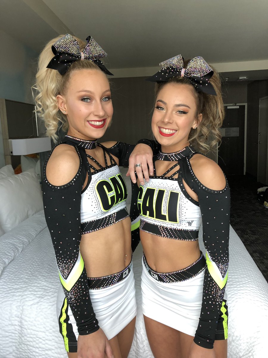 hayleyysipee's tweet image. highest small coed score today and a whole lotta love on that mat. i love you smoed. #99.2