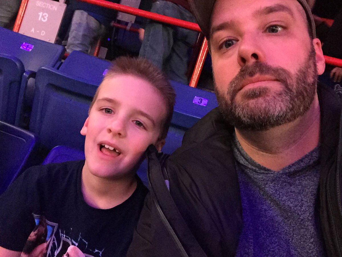jedsyr's tweet photo. #wwesyracuse https://t.co/hOco0gfmSc
