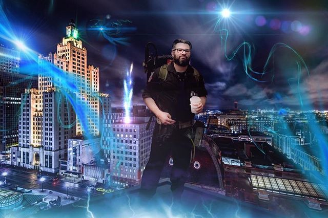 OceanStateGB's tweet photo. The job is a LOT harder then it looks... Tom just makes it look easy! #ghostbusters #ghostbuster #rhodeisland #oceanstate #providenceri #ecto1ri #savethesupermanbuilding #dunkindonuts #Ghostbustersrunondunkin https://t.co/97iFRZc1hL https://t.co/yeojBURim0