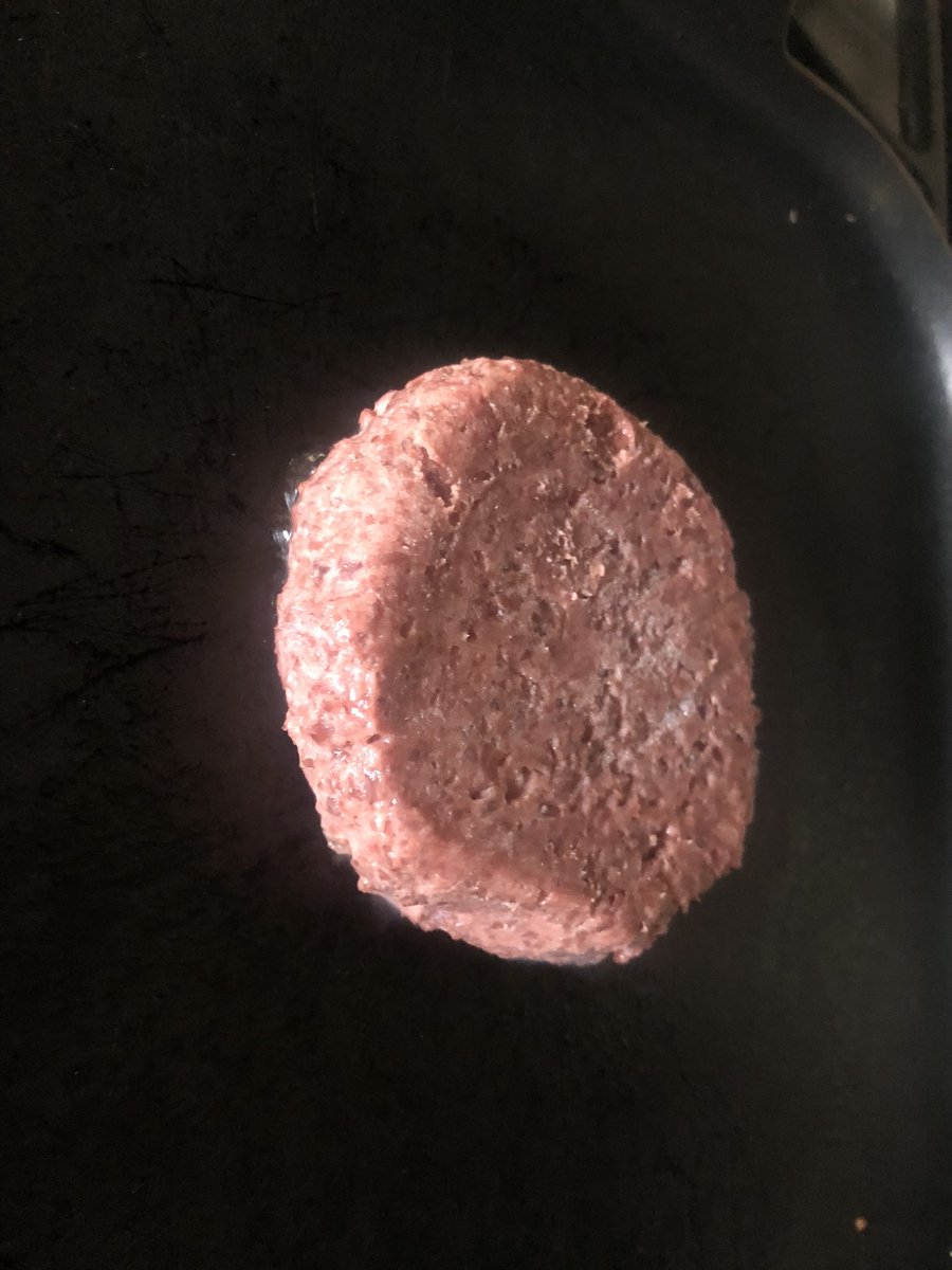 The beyond burger meat was actually great I enjoy cooking and eating healthy so I’d rate this a 9/10! @ambarnes8 @BeyondMeat #esslove #climateaction #savetherainforests #teachSDGs