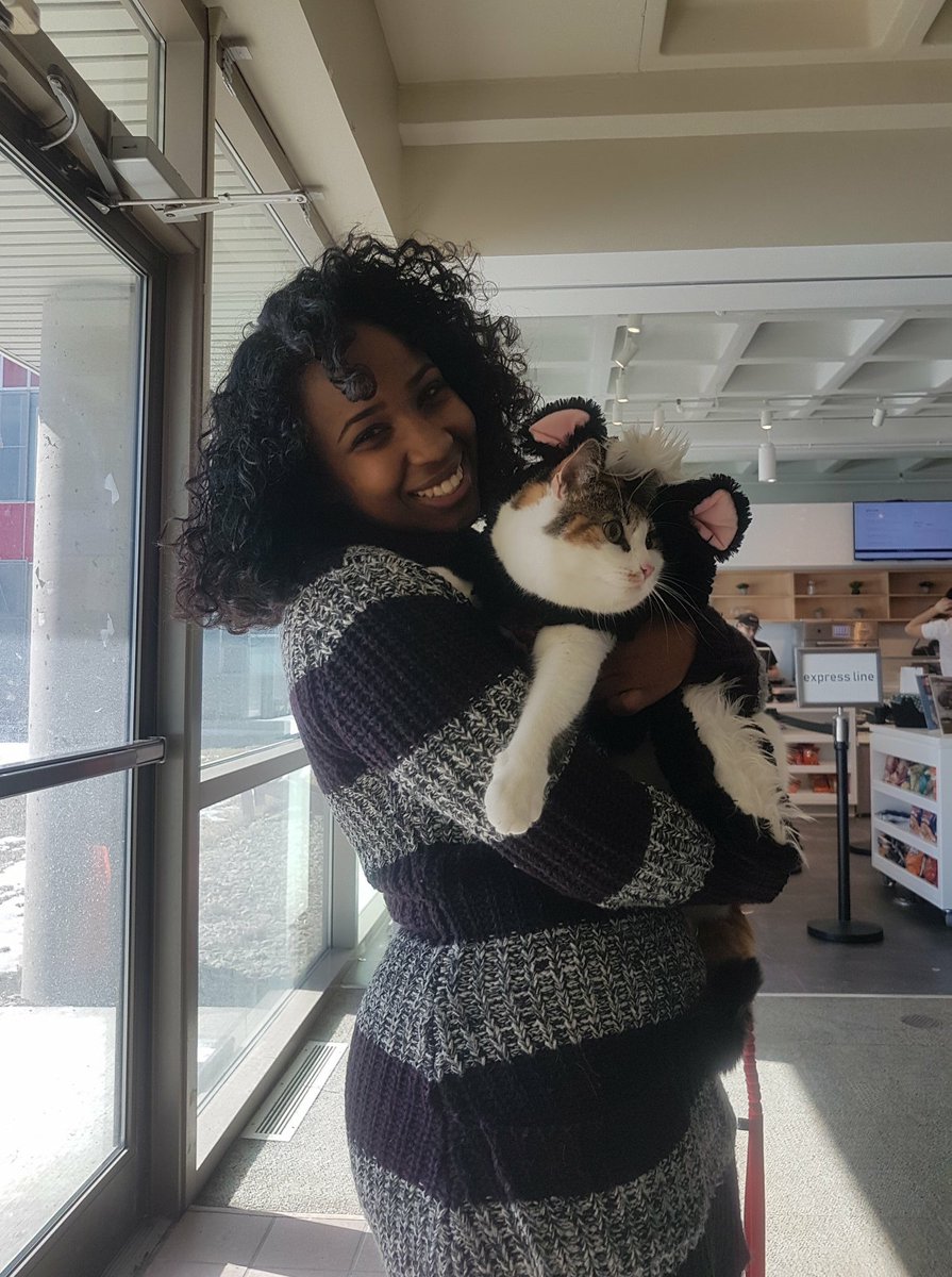 a_bish_a_'s tweet photo. Visiting Sexton Campus on Friday was an absolutely amazing experience! I loved engaging with students and hearing what they needed from the DSU Pres. Thank you for coming out and engaging & I hope you liked Caroline! π±
#aisha4pres #dsuvotes #dsuelxn
https://t.co/9tAo1sP2nZ β¨ https://t.co/AcCWFNLLtg