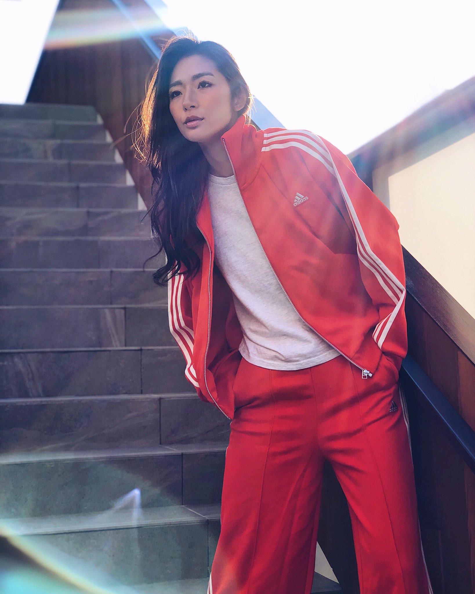 adidas × moussy コラボ トラックパンツ 赤 - メルカリ