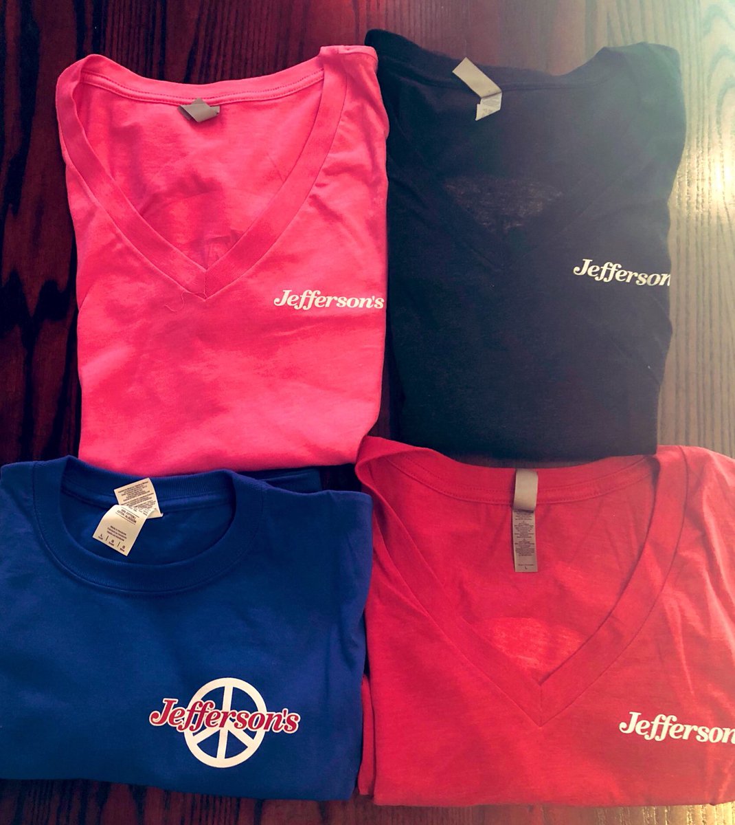 JeffersonsKU's tweet photo. Sunday Funday! Retweet for a shot at a free shirt! Gotta follow to qualify. #3winners https://t.co/RtnhKzkjoQ