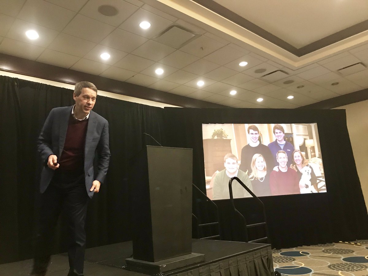 aaronjkowalski's tweet photo. The impact of @JDRF is driven by people connected with #T1D. I’ve been fortunate to work with @JDRFceo for over a decade. His family lives it (unfortunately) &amp; his passion was evident tonight as we fight for support in Washington to cure T1D &amp; be healthy until then. #JDRFGovDay https://t.co/DIhYELElEY