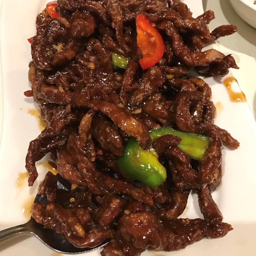 Choose crispy beef from Cho-Sen Village. VHQ certified
#kosher #kosherfood #kosherfoodie #KosherCertified #koshernyc #kosheronly #KOSHERFOODS #koshersoul #koshereats#koshermeat#kosherlife #koshertreat #kosherrestaurants #kosherrestaurant