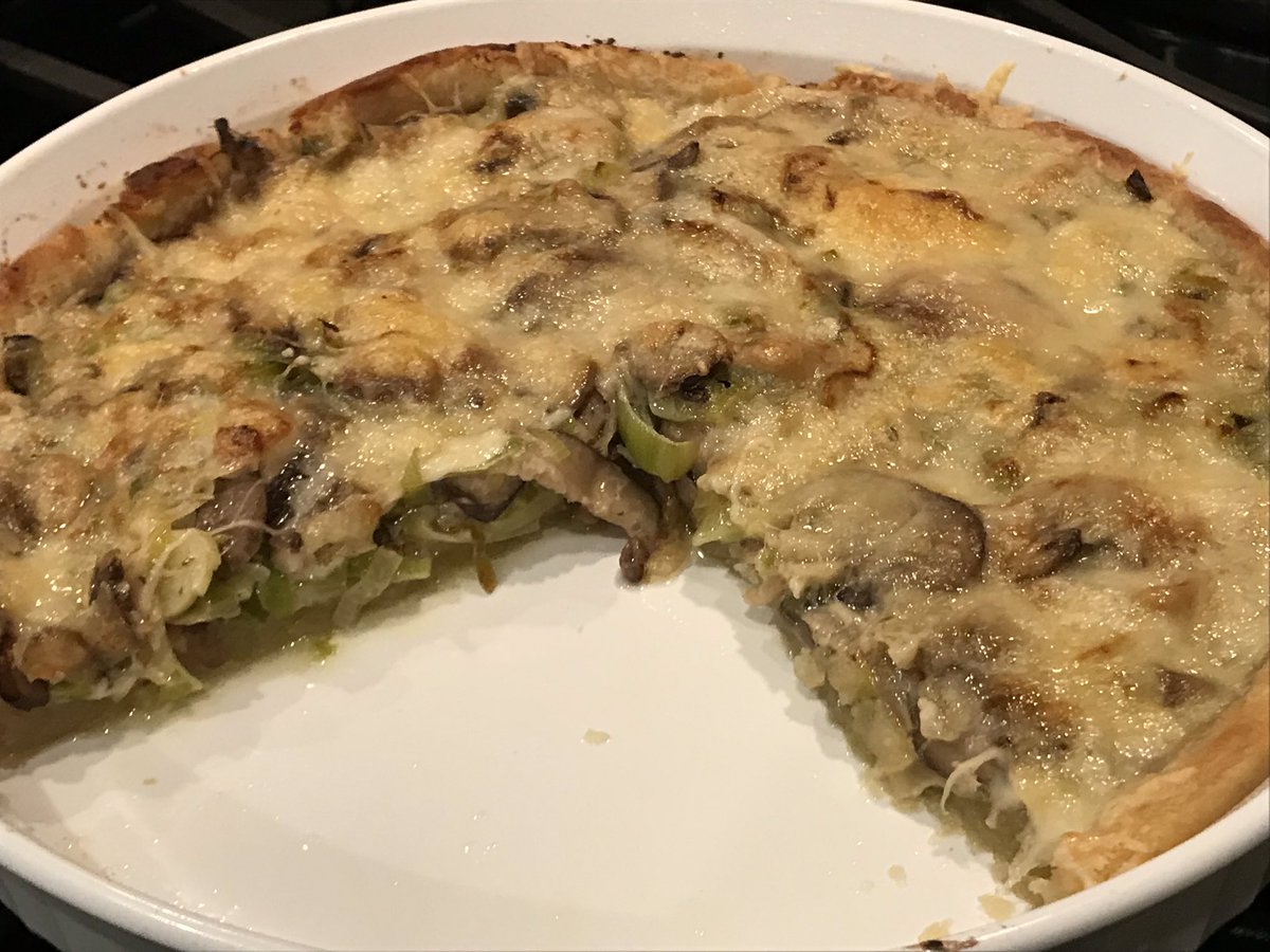 JackNales's tweet photo. This leek and mushroom tart from @jamie_dement impressed my wife tonight https://t.co/12jXUnmrYh