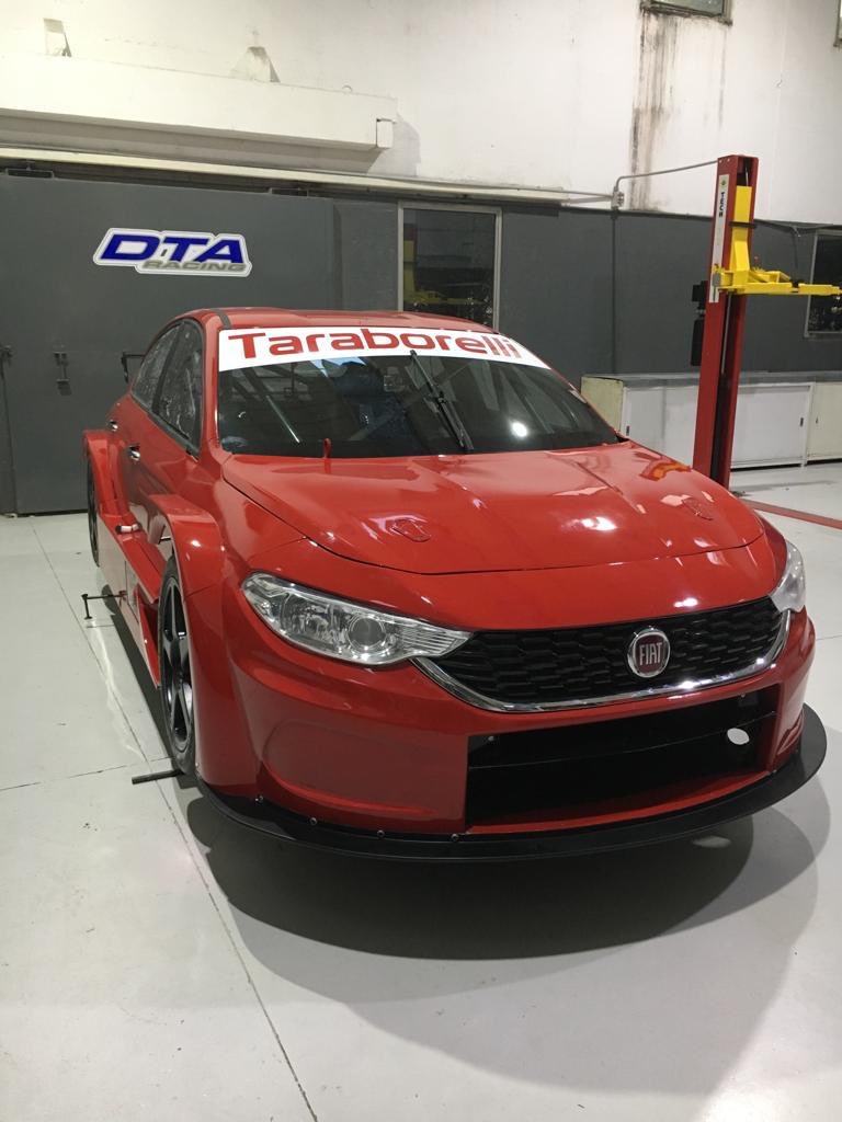 CharlieMendite1's tweet photo. Me pasan está foto del nuevo @SuperTC2000 está muy parecido a un @TopRaceJunior https://t.co/su5bpjPyx7
