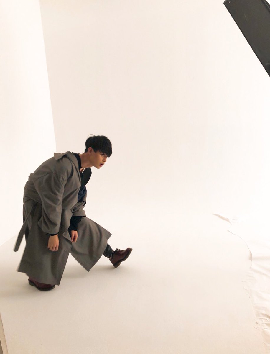 瀬戸康史アーティストブック『僕は、僕をまだ知らない』【公式