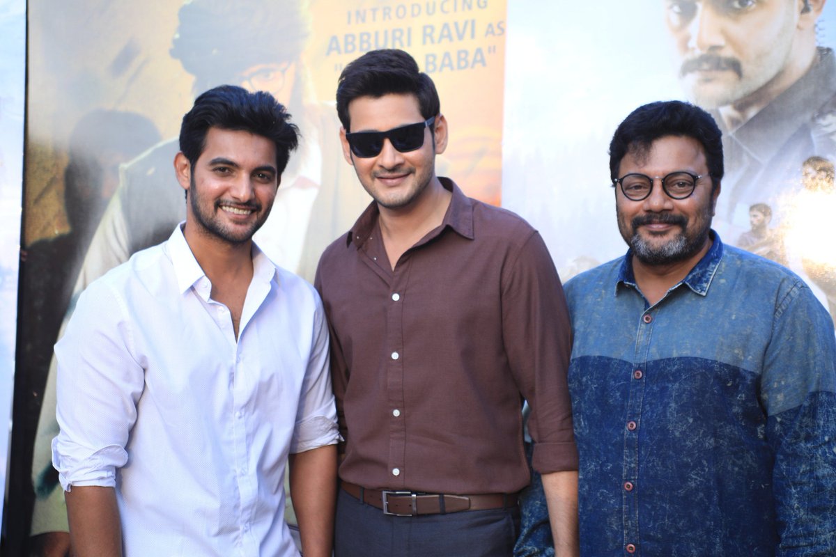 AKSSMBFWAkerala's tweet image. Superstar @urstrulymahesh Launched #OperationGoldFish teaser. 😎

 #SuperstarMAHESH #Maharshi #MaheshBabu