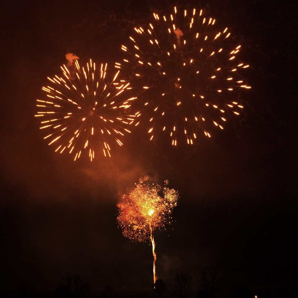 DriveInMovieEv1's tweet image. Were LIVE!! Tickets sales have opened for the Drive In Movie 2019 showing The Greatest Showman. 
Get your tickets here: bit.ly/2T987Os