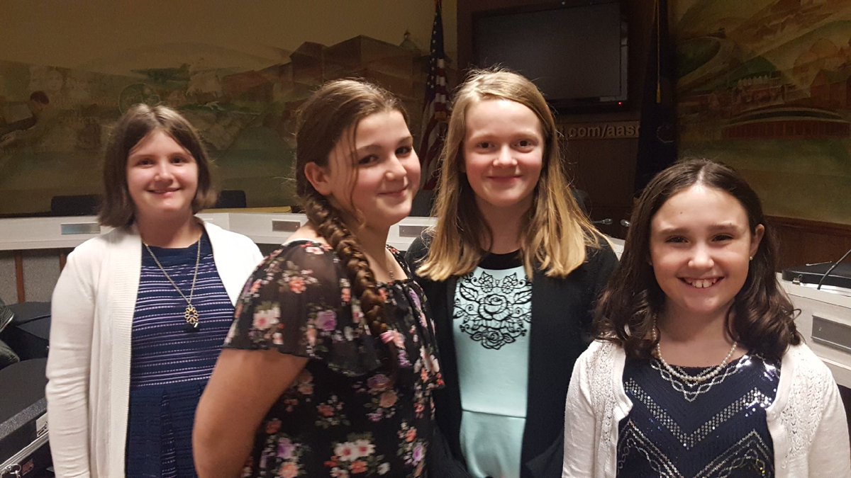 lisa_strings's tweet image. Fifth and sixth grade string students who participated in the All City Elementary Orchestra performed during the &quot;String Spectacular Concert&quot; last week at the high school! Great job kiddos!