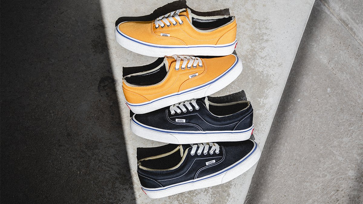Shop Now: bit.ly/2VC3ZnL
Vans slice it up with the Era Foam. Taking cues from the NASA collection, the Era combines nylon and exposed foam for throwback space suit styling.