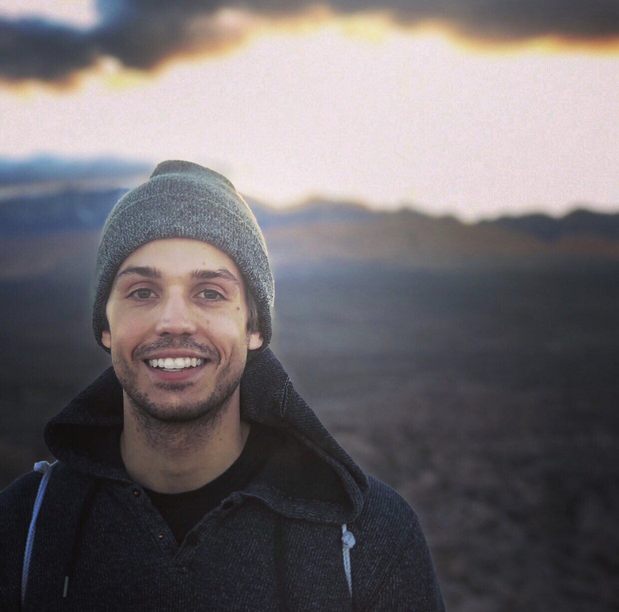 Dakota Laden on Twitter: &ldquo;😄…