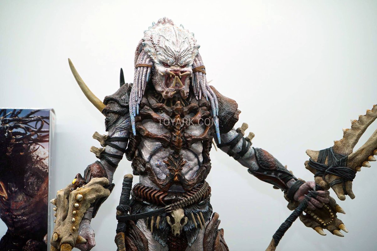 looklookhe's tweet photo. @NECA_TOYS does any possible to make Alpha predator be a 1/4 size? https://t.co/2Kzt31b35K